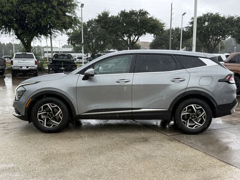 Used 2024 Kia Sportage LX FWD image 8