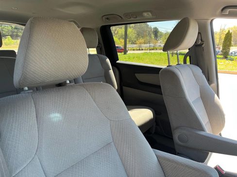Used 2014 Honda Odyssey LX image 15