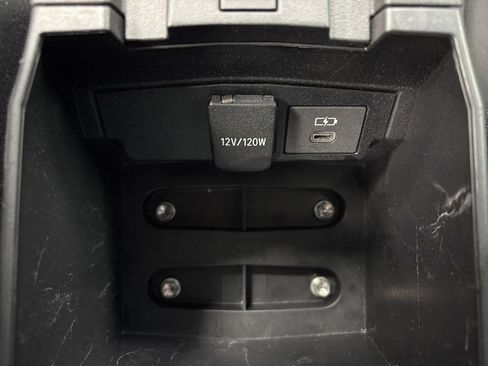 Used 2025 Toyota Corolla LE image 21