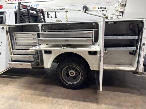 Used 2020 Chevrolet Silverado 3500 W/T w/ WT Convenience Package image 16