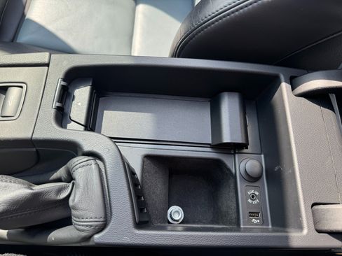 Used 2012 BMW M3 Convertible RWD image 40