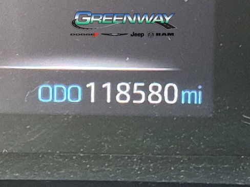 Used 2021 Toyota RAV4 XLE FWD image 27
