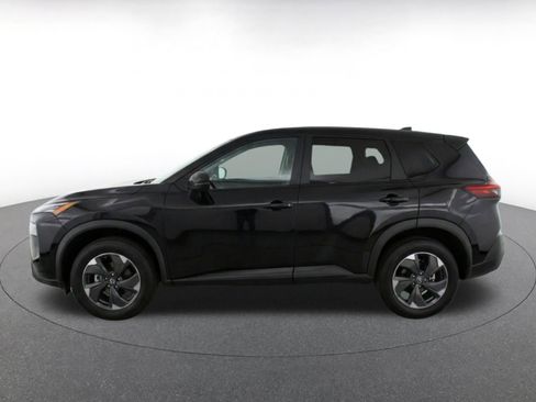 Used 2025 Nissan Rogue SV FWD image 4