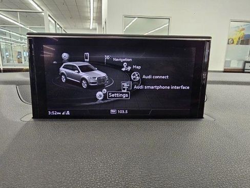 Used 2018 Audi Q7 3.0T Premium Plus w/ Premium Plus Package AWD/4WD image 23