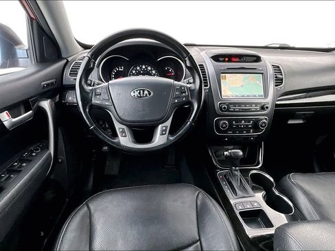 Used 2015 Kia Sorento SX image 7