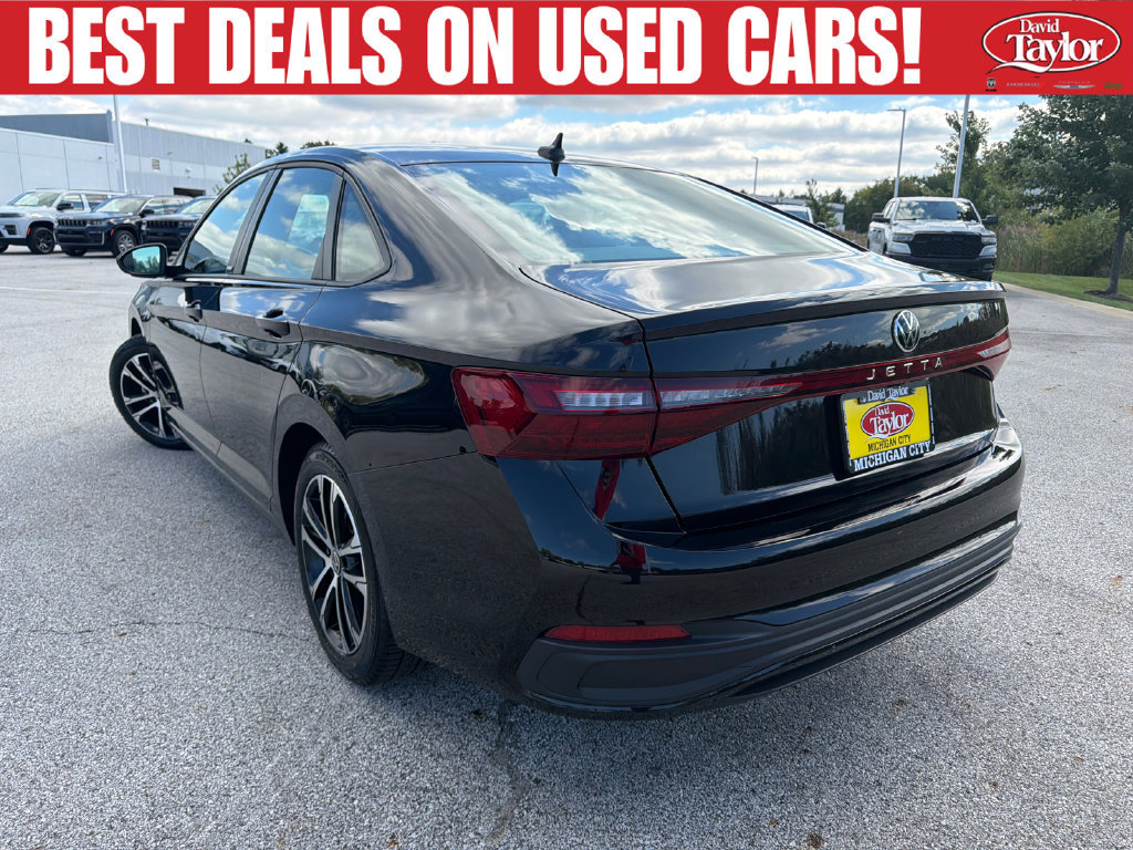 Used 2025 Volkswagen Jetta Sport FWD image 6