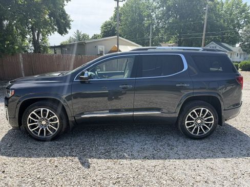 Used 2022 GMC Acadia Denali w/ Denali Ultimate Package AWD/4WD image 2
