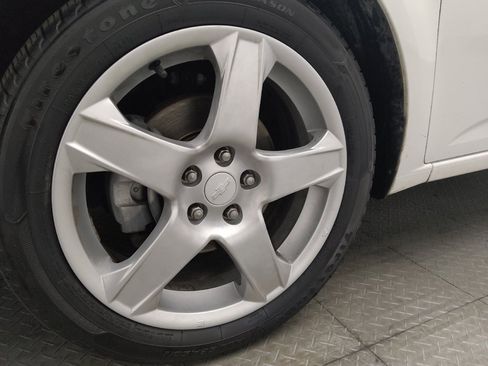 Used 2015 Chevrolet Sonic LTZ FWD image 31