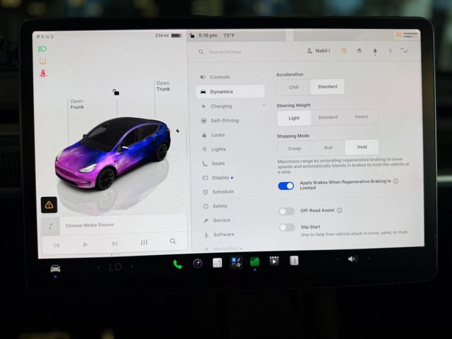 Used 2022 Tesla Model Y Long Range AWD/4WD image 25
