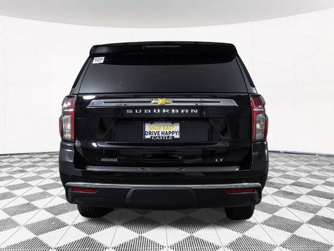Used 2022 Chevrolet Suburban LT AWD/4WD image 17