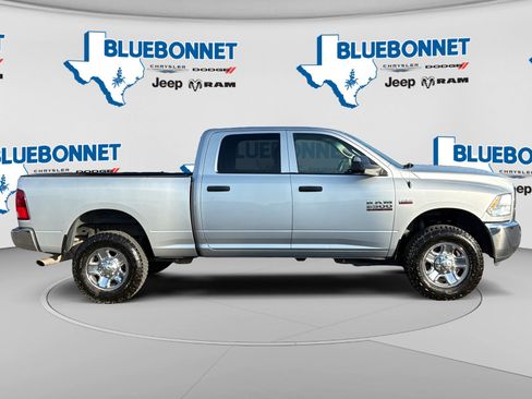 Used 2018 RAM 2500 Tradesman w/ Chrome Appearance Group AWD/4WD image 4