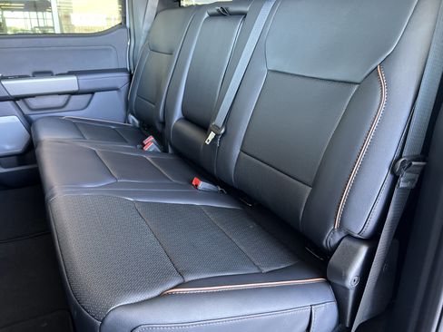 New 2026 Ford F250 Lariat w/ Black Appearance Package image 8