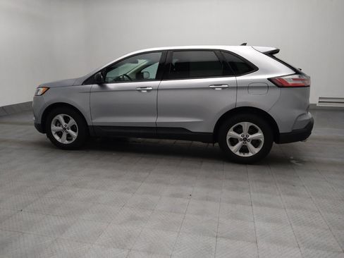 Used 2020 Ford Edge SE FWD image 3