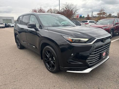 Used 2024 Toyota Grand Highlander AWD Hybrid image 11