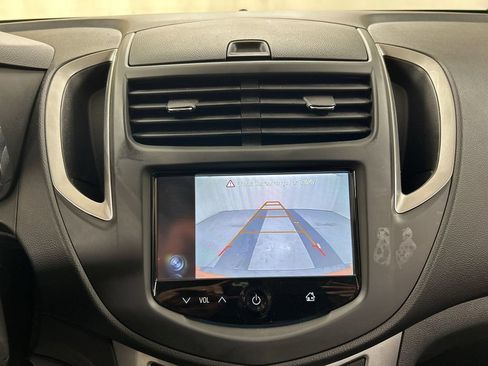 Used 2015 Chevrolet Trax LT w/ LT Plus Package AWD/4WD image 15