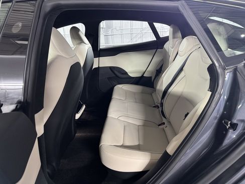 Used 2021 Tesla Model S Plaid image 41