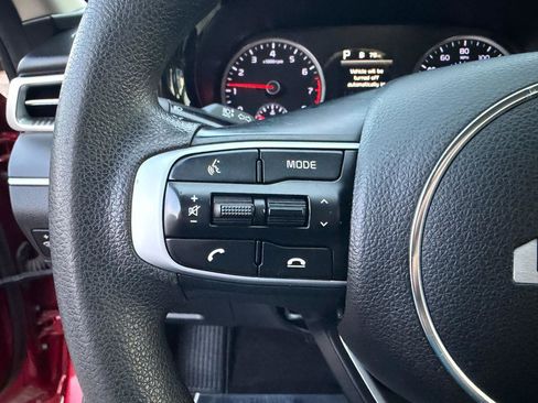 Used 2023 Kia K5 LXS image 29