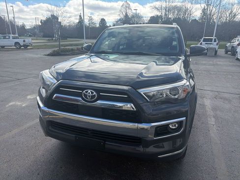 Used 2024 Toyota 4Runner Limited image 4