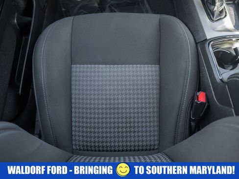 Used 2022 Dodge Charger R/T w/ Blacktop Package image 35