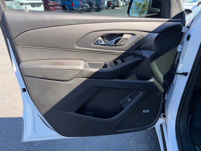 Used 2023 Chevrolet Traverse Premier FWD image 27