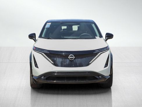 Used 2025 Nissan Ariya Platinum AWD/4WD image 8