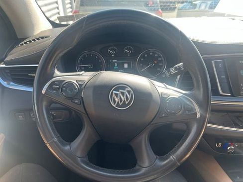 Used 2018 Buick Enclave Essence AWD/4WD image 14