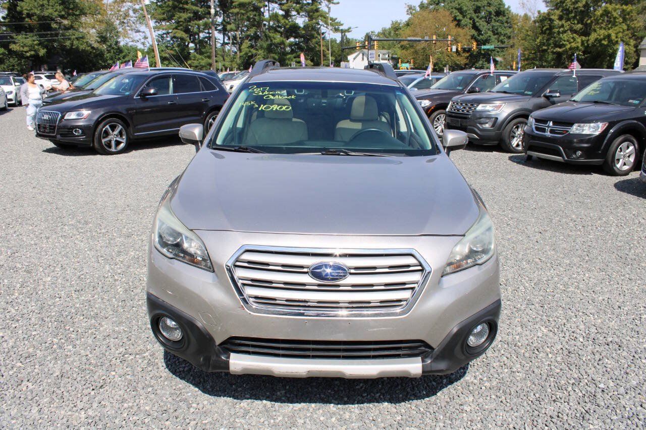 Used 2017 Subaru Outback 2.5i Premium AWD/4WD image 3