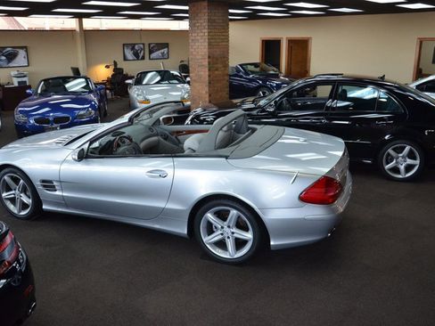 Used 2020 Maserati Levante GranSport image 90