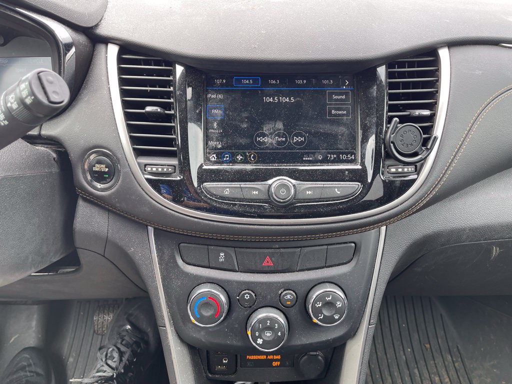 Used 2018 Chevrolet Trax LT w/ LT Convenience Package FWD image 7