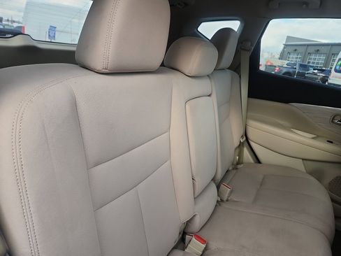 Used 2018 Nissan Murano SV image 29