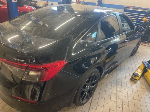 Used 2023 Honda Civic Sport image 5