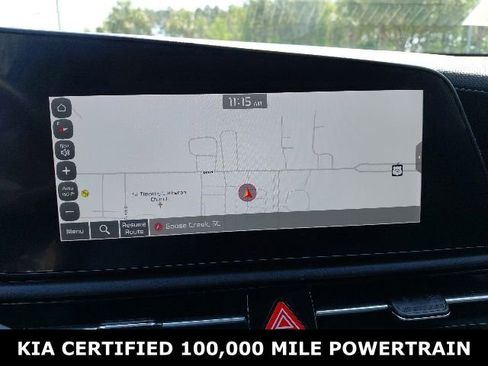 Certified 2025 Kia Niro FWD image 17