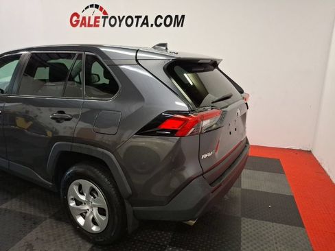 Used 2023 Toyota RAV4 LE AWD/4WD image 7
