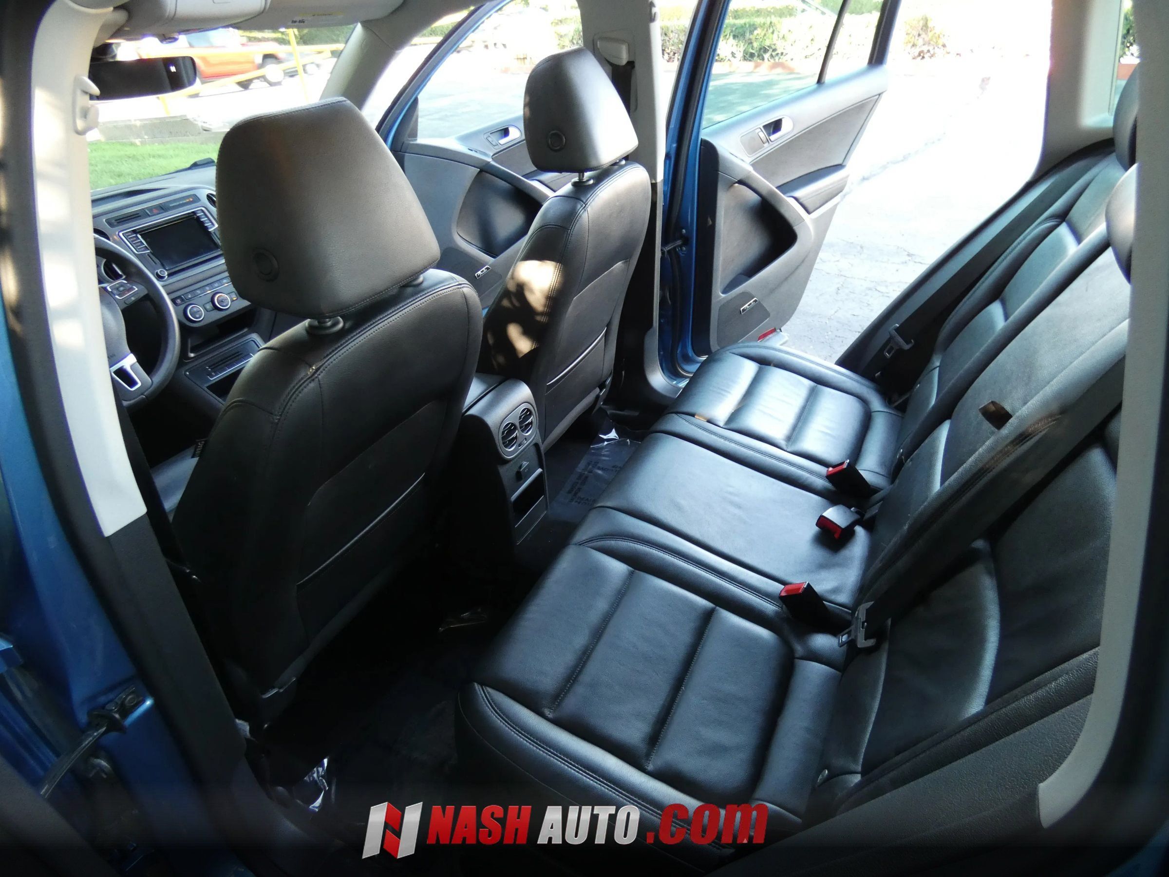 Used 2017 Volkswagen Tiguan SEL FWD image 24