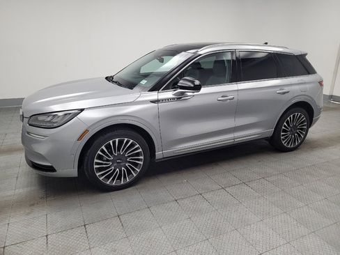 Used 2021 Lincoln Corsair AWD image 2