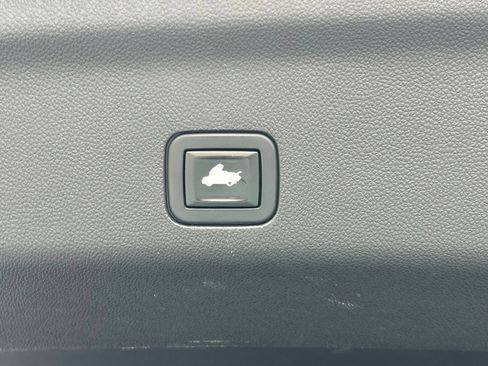 Used 2021 Chevrolet Suburban High Country RWD image 51
