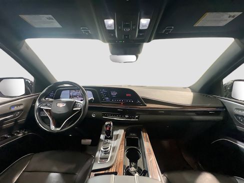 Used 2023 Cadillac Escalade Premium Luxury image 18