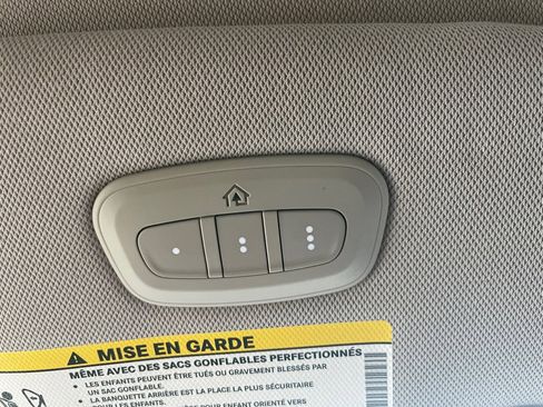 Used 2020 Chrysler Pacifica Touring-L image 30