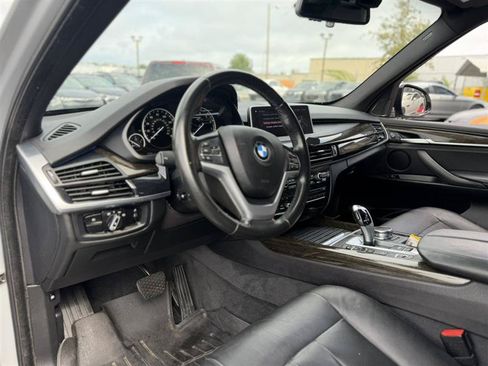 Used 2017 BMW X5 xDrive40e AWD/4WD image 16