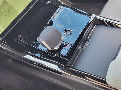New 2026 Land Rover Range Rover Sport SE image 15
