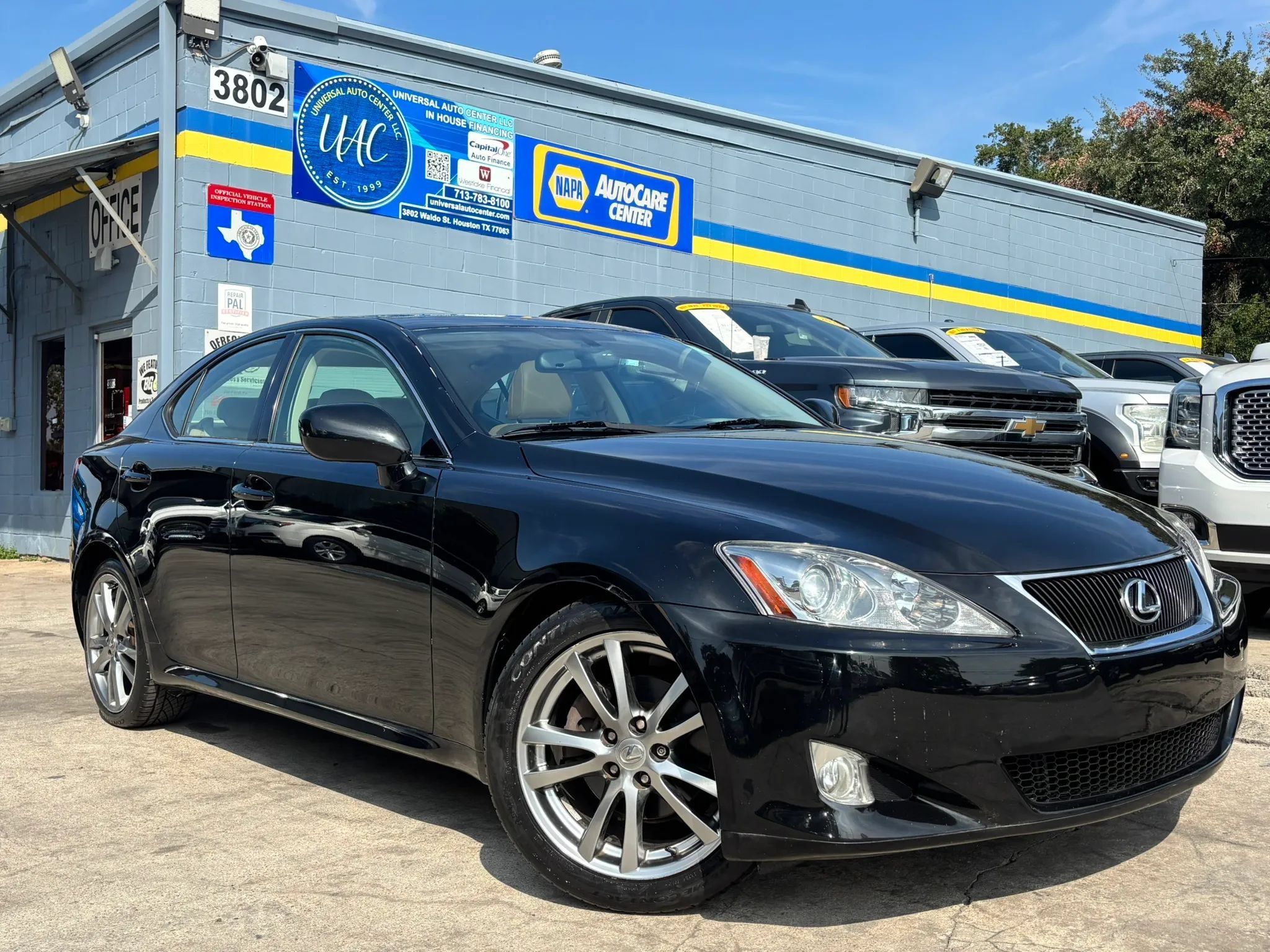 Used 2008 Lexus IS 250 w/ Premium Pkg RWD image 1