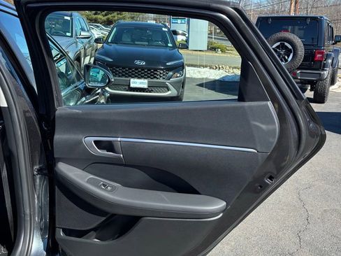 Used 2023 Hyundai Sonata SE image 39