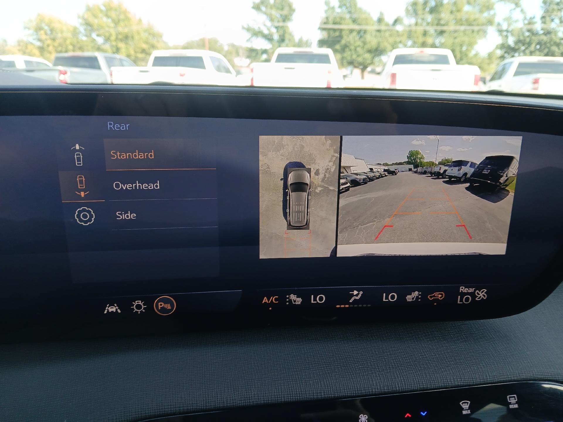 Used 2025 Buick Enclave Preferred FWD image 35