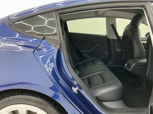 Used 2022 Tesla Model 3 Standard Range RWD image 21