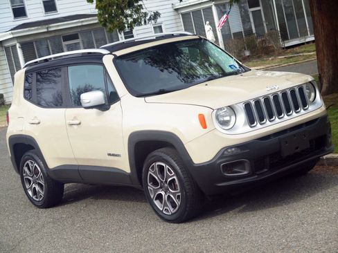 Used 2016 Jeep Renegade Limited image 25