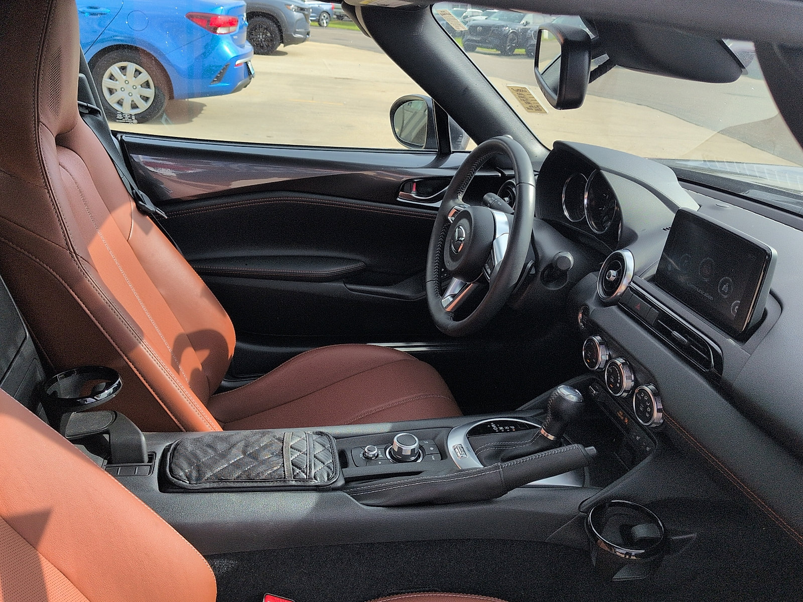Used 2023 MAZDA MX-5 Miata Grand Touring RWD image 7