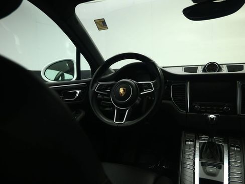 Used 2017 Porsche Macan S AWD/4WD image 39