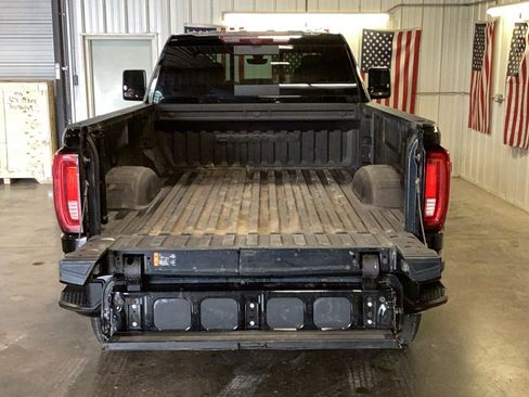 Used 2022 GMC Sierra 3500 Denali w/ Denali Ultimate Package AWD/4WD image 6