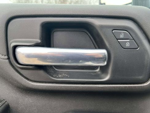 Used 2022 Chevrolet Silverado 2500 LT w/ Convenience Package image 19