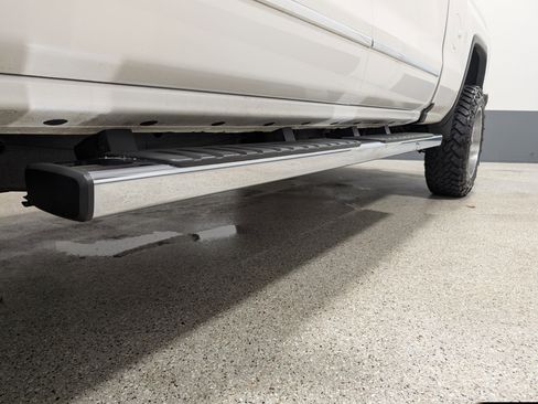 Used 2018 GMC Sierra 2500 Denali image 9